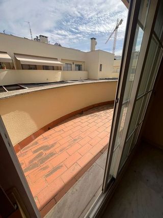 Casa adosada en alquiler en Zona Universitaria  en Bormujos