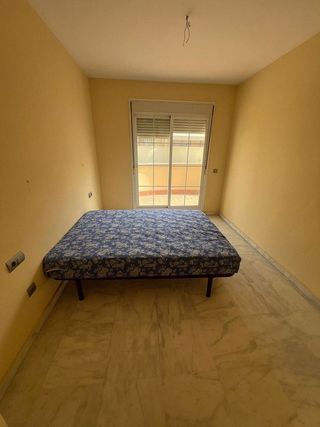 Casa adosada en alquiler en Zona Universitaria  en Bormujos