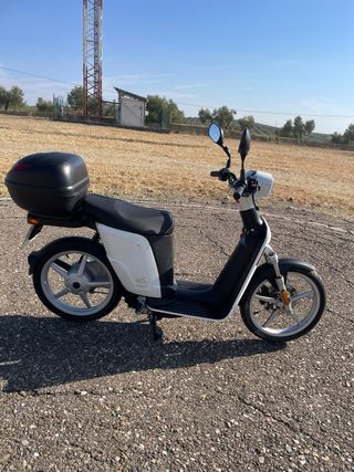Moto Eléctrica Askoll ES3 125
