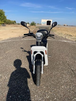 Moto Eléctrica Askoll ES3 125