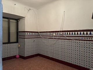 Casa adosada en venta en Cabra