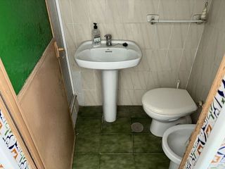 Casa adosada en venta en Cabra