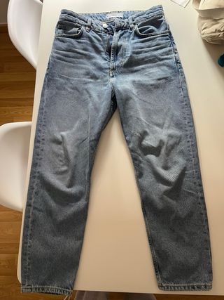Vaqueros Mango Unisex Azul
talla 36