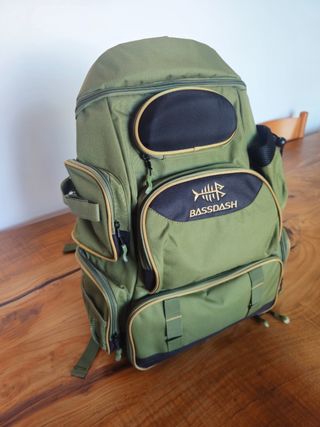 Mochila de pesca nueva