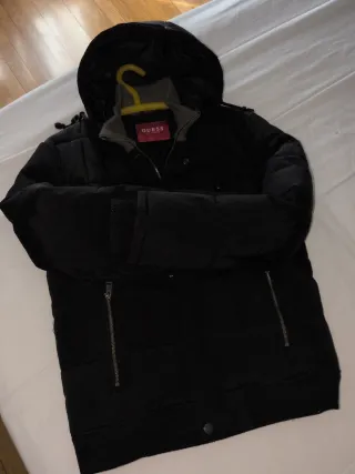 Chaqueta Guess Negra