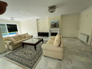Chalet en alquiler en Elviria en Marbella