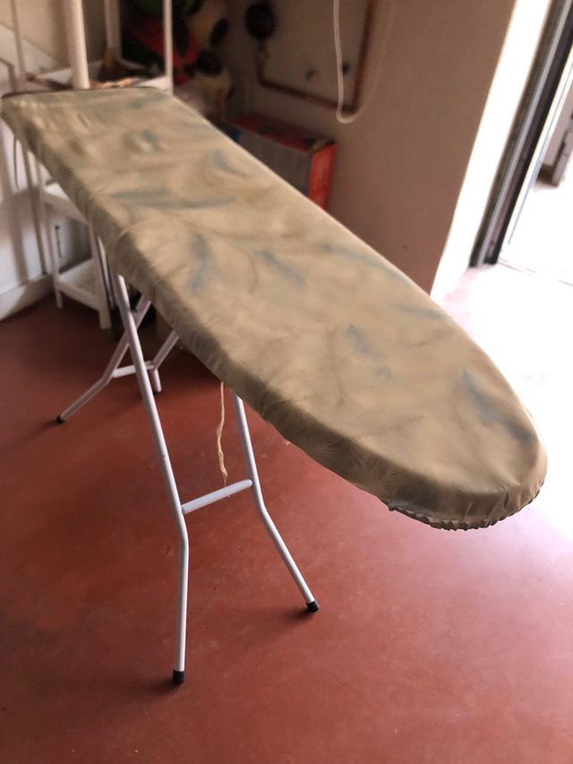 Tabla de planchar plegable