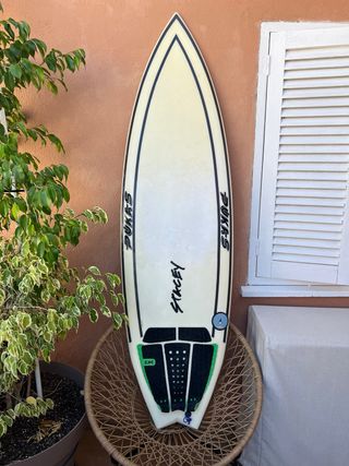 Tabla de surf Pukas Stacey 5’10 Epoxy 30,9L