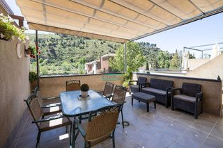 Casa adosada en venta en Crta. De la Sierra en Granada