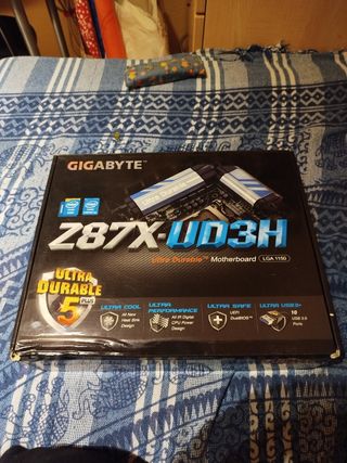 Placa Base Gigabyte GA-Z87X-UD3H LGA 1150