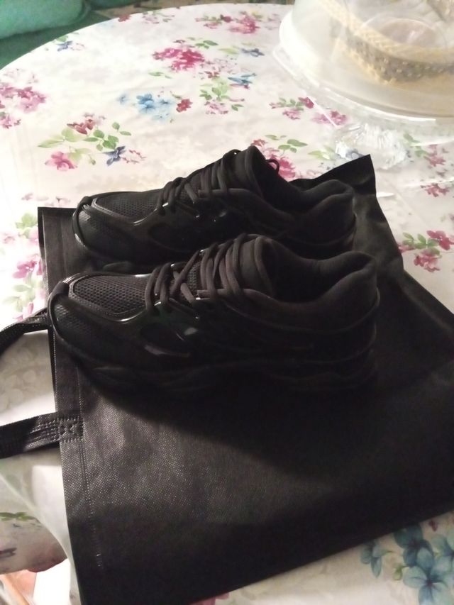 Zapatillas New Balance Negras 9060