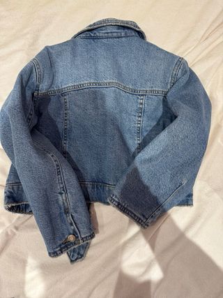 Chaqueta vaquera acolchada Zara 8-9 años