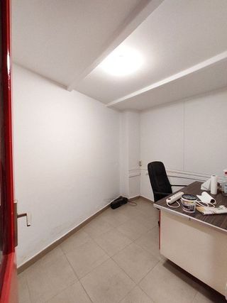 Local comercial en alquiler en Instituts - Universitat en Lleida
