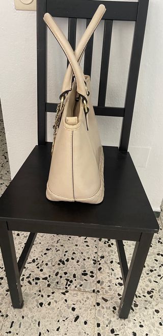 Bolso shopper Guess original color beige