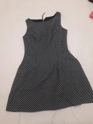 Vestido de lunares negro y blanco