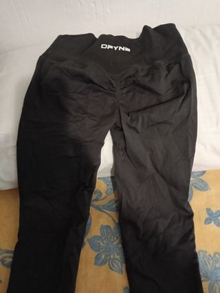Leggings deportivos DFYNE negros inspiración 