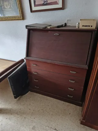 Mueble escritorio antiguo de madera