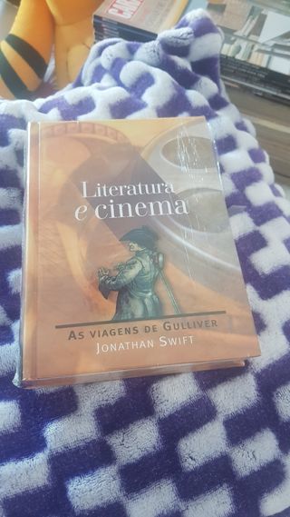 São cinco livros novos nunca lidos.