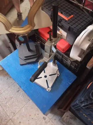 Soporte para taladro de banco