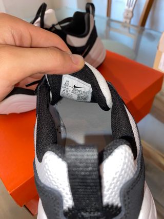 Tenis Nike Nuevos Talla 40 verdaderas
precio nego