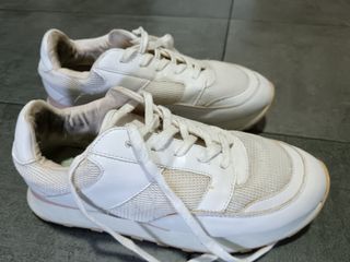 Zapatillas deportivas blancas