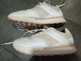 Zapatillas deportivas blancas