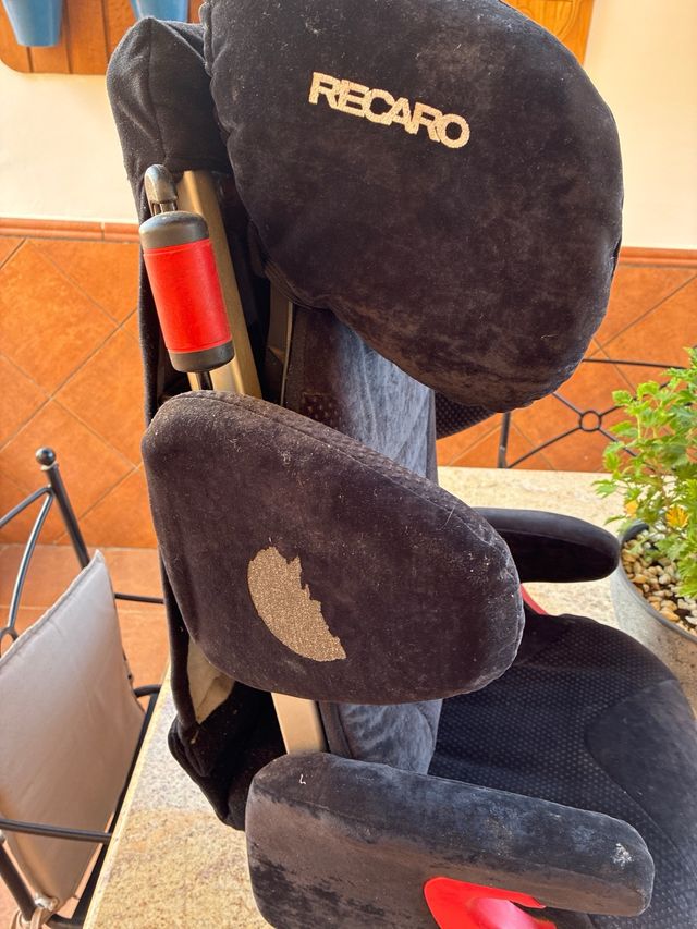 Cadeira automóvel infantil RECARO