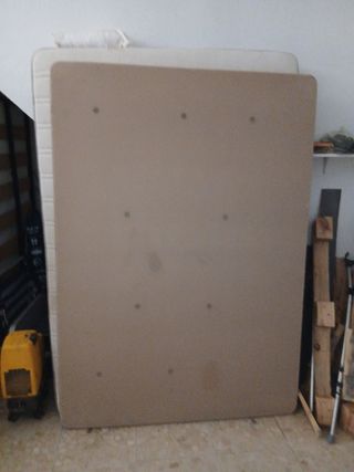 Somier Ikea 135x190 con patas se regala colchon