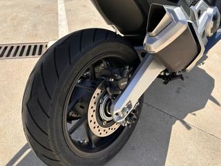 Honda Forza 750