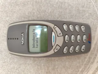 Teléfono Móvil Nokia 3310 Gris