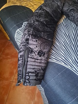 Abrigo Desigual estampado