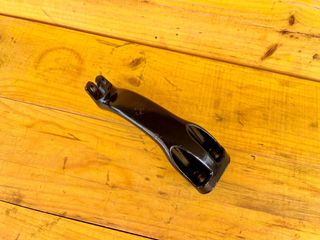 Soporte estribera conductor Izq. Harley Davidson