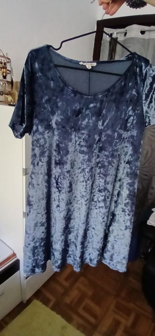 Vestido corto azul de terciopelo