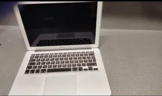 MacBook Air   x2 para piezas 
