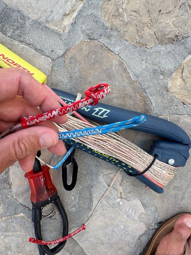 Barra Kite North Trustbar