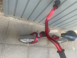 Bicicleta de equilibrio roja Chicco
