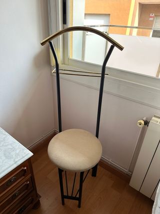Sedia da toeletta vintage

Raccolta urgente