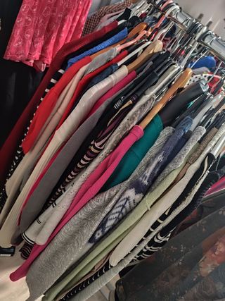 Lote  de +1000 Ropa Mujer todas las tallas y marc