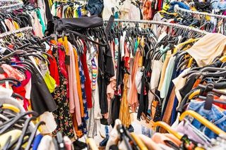 Lote  de +1000 Ropa Mujer todas las tallas y marc