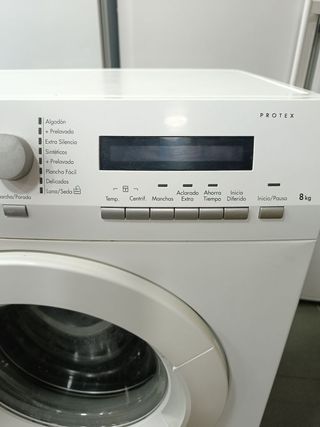 Lavadora carga frontal AEG 8KG A+++