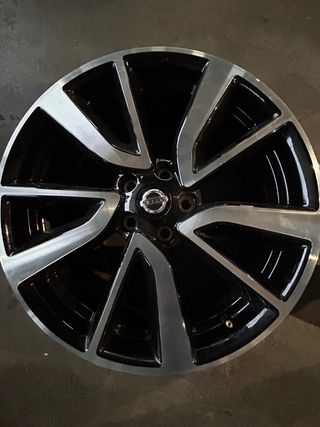 Llantas Nissan nuevas