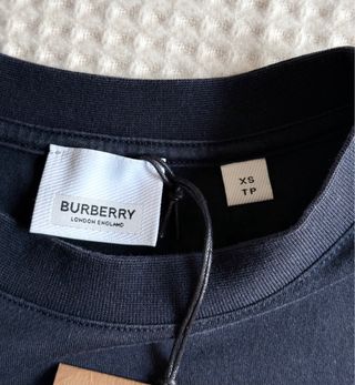 Camiseta Burberry Negra Logo