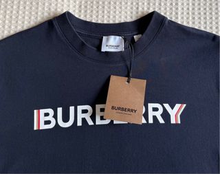 Camiseta Burberry Negra Logo