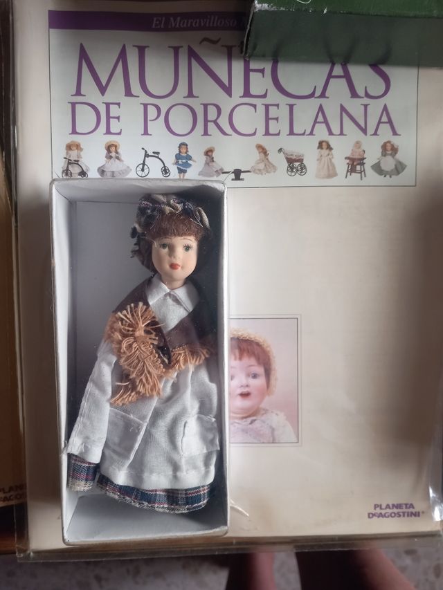 Antiche bambole in porcellana