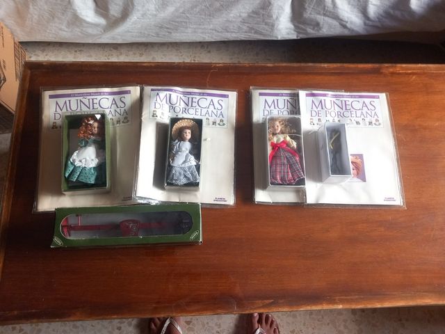 Antiche bambole in porcellana