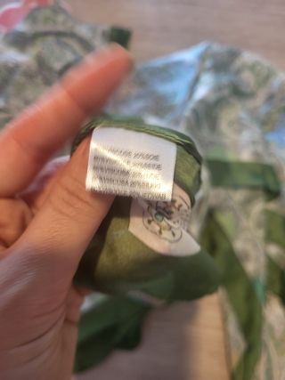 Pañuelo estampado seda viscosa verde y blanco