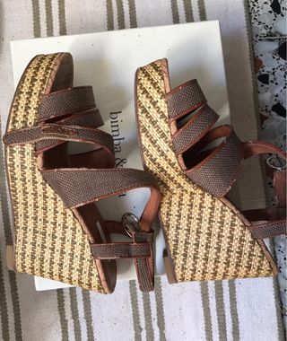 Sandalias Bimba y Lola Marrones