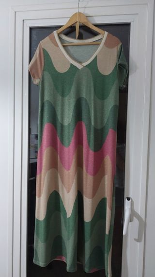 Vestido largo estampado ondas