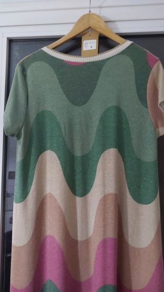 Vestido largo estampado ondas