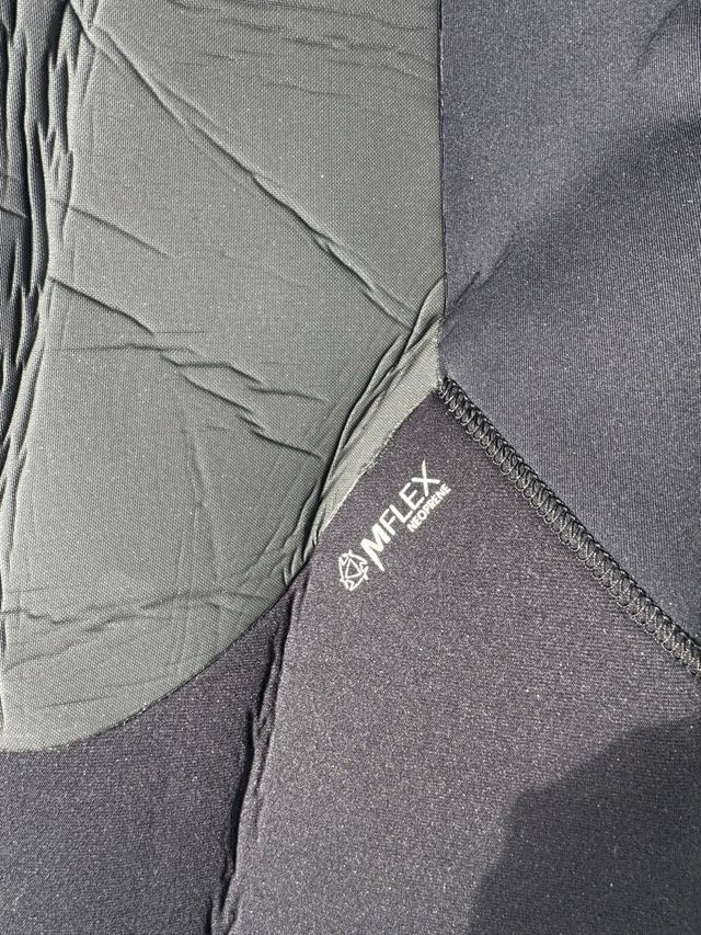Traje de neopreno Mystic talla M